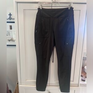Athleta Headlands Hybrid Cargo Tights Olive Size Medium